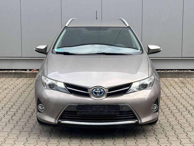Braun Gebraucht 2014 Toyota Auris Touring Sports Kombi | 12.390 € (Fairer Preis) - Bild 1/4