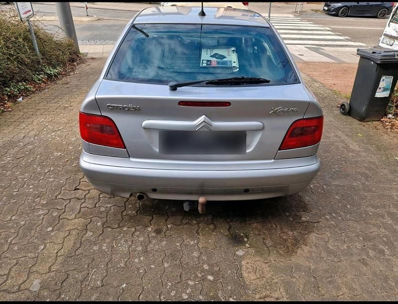 Gebraucht Citroën Xsara 101 PS (74 kW) 2001 Silber Limousine