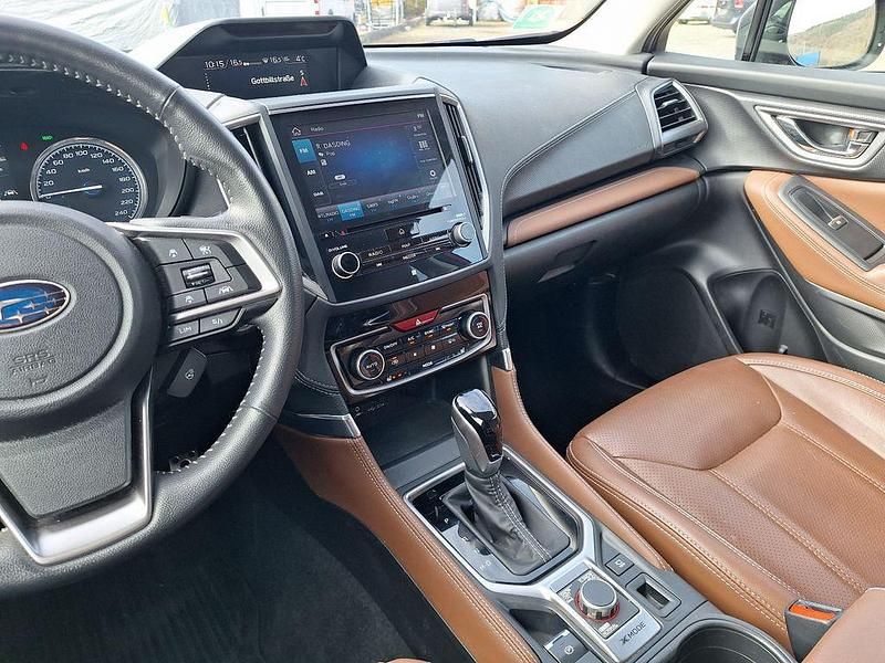 Gebraucht Subaru Forester Premium 150 PS (110 kW) 2020 Rot SUV