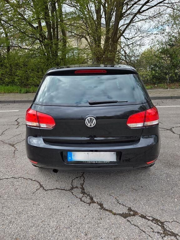 Gebraucht VW Golf VI 105 PS (77 kW) 2010 Schwarz Kleinwagen