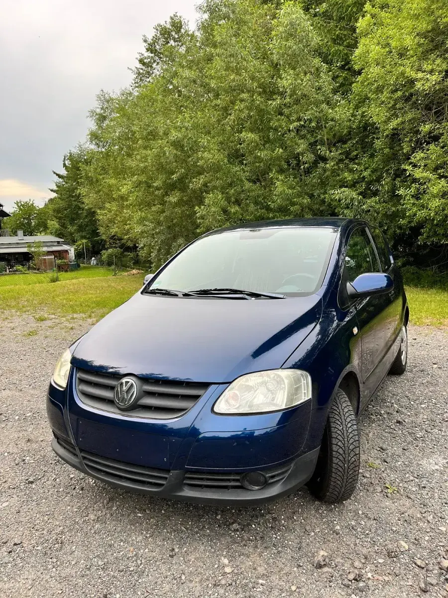 Gebraucht VW Fox 55 PS (40 kW) 2006 Blau Kleinwagen