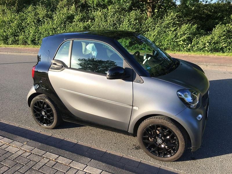 Grau Gebraucht 2015 Smart ForTwo Coupé Prime Coupé | 9.000 € (Superpreis) - Bild 1/4