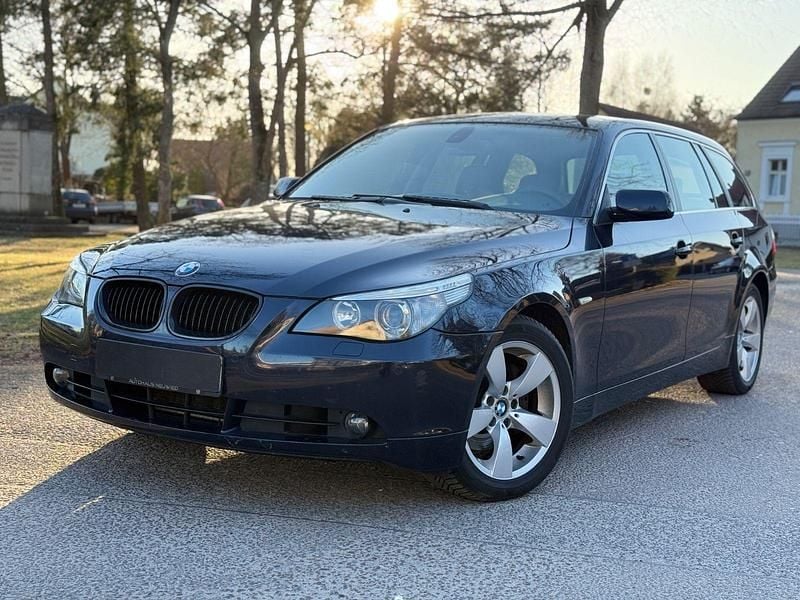 Second-hand BMW 525 218 CP (160 kW) 2007 Albastru Break