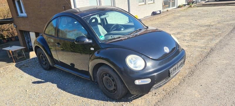 Gebraucht VW New Beetle 75 PS (55 kW) 2002 Schwarz Kleinwagen