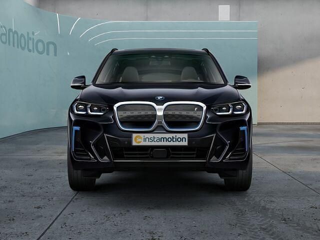 Gebraucht BMW iX3 Impressive 210 kW (286 PS) 2023 Schwarz SUV