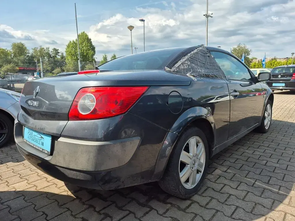 Gebraucht Renault Mégane Cabriolet Dynamique 113 PS (83 kW) 2005 Grau Cabrio