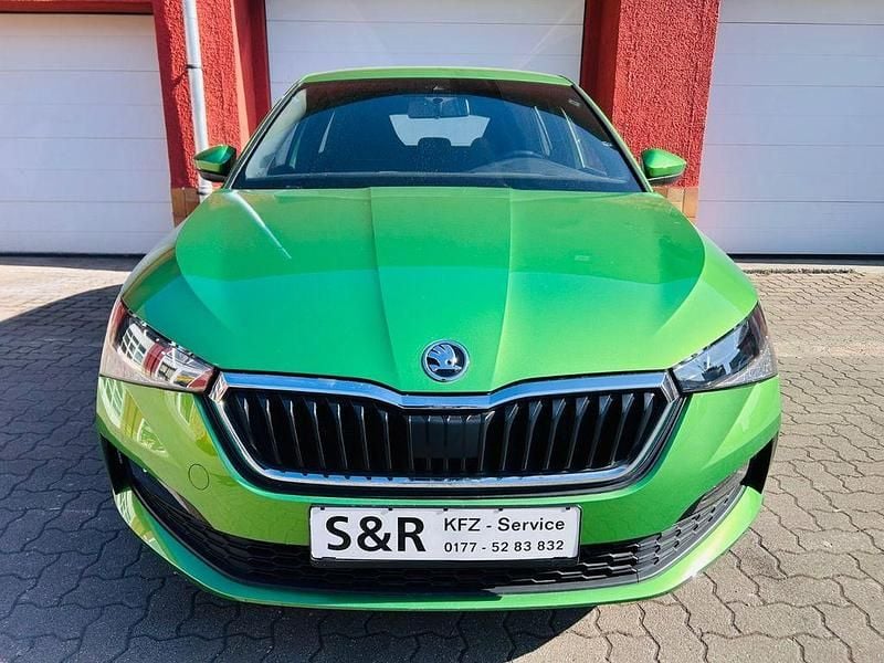 Gebraucht Skoda Scala Ambition 116 PS (85 kW) 2019 Grün Kleinwagen