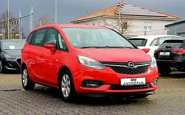 Gebraucht Opel Zafira 140 PS (102 kW) 2017 Rot Van / Kleinbus