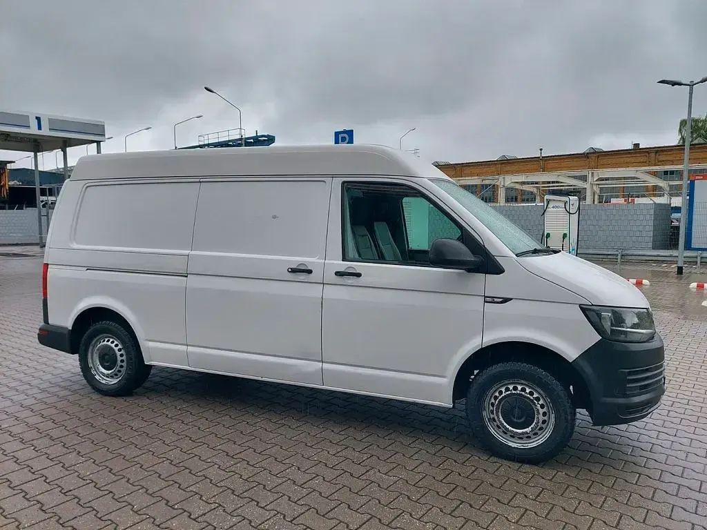 Usata VW Transporter 140 CV (102 kW) 2015 Bianco Furgone