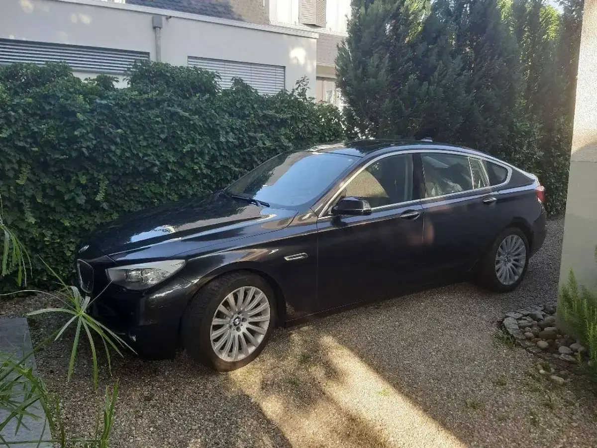 Gebraucht BMW 530 Luxury Line 258 PS (189 kW) 2014 Schwarz Limousine