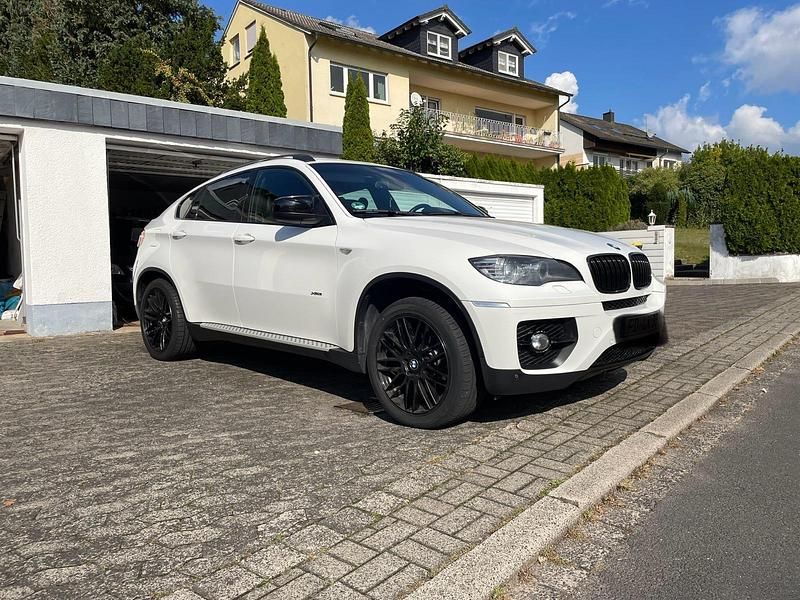 Weiß Gebraucht 2010 BMW X6 SUV | 16.500 € (Teuer) - Bild 1/4