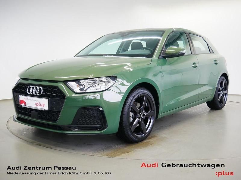 Grün Gebraucht 2024 Audi A1 Sportback Advanced Kleinwagen | 22.915 € (Superpreis) - Bild 1/4