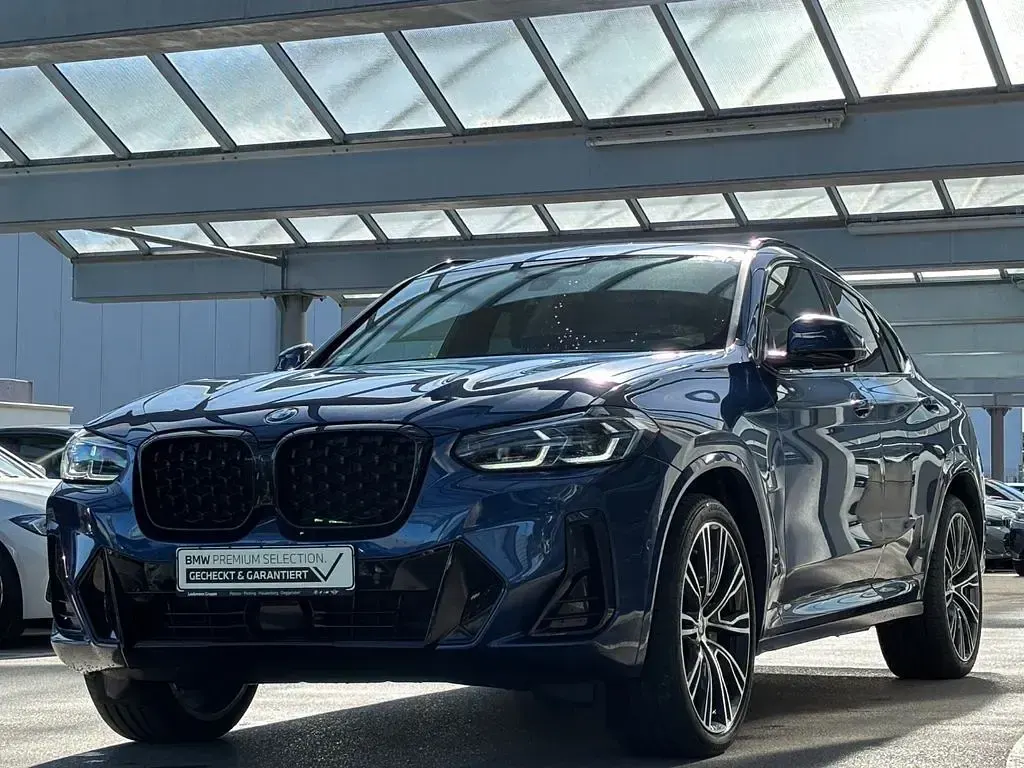 Gebraucht BMW X4 M Sport 286 PS (210 kW) 2025 Blau SUV
