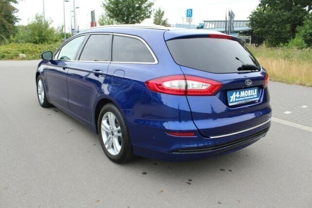 Gebraucht Ford Mondeo Titanium 150 PS (110 kW) 2016 Blau metallic Kombi