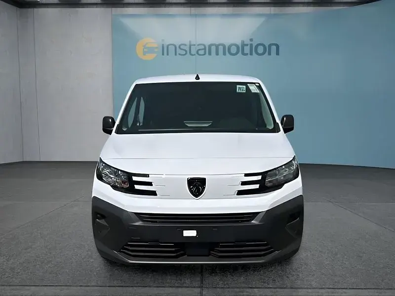 Gebraucht Peugeot Partner 102 PS (75 kW) 2025 Weiß Van / Kleinbus