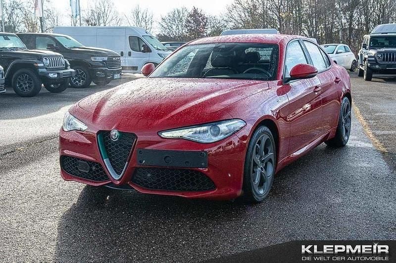 Gebraucht Alfa Romeo Giulia Sprint 200 PS (147 kW) 2023 Rot Limousine