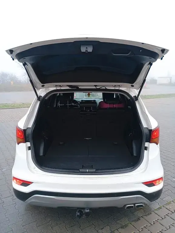 Gebraucht Hyundai Santa Fe 200 PS (147 kW) 2016 Weiß SUV