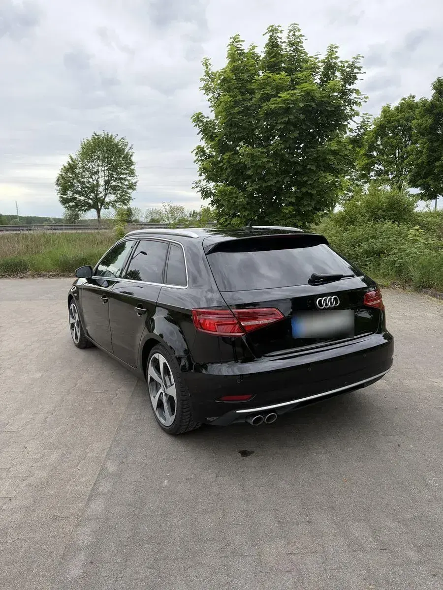 Gebraucht Audi A3 Ambiente 150 PS (110 kW) 2017 Schwarz Limousine