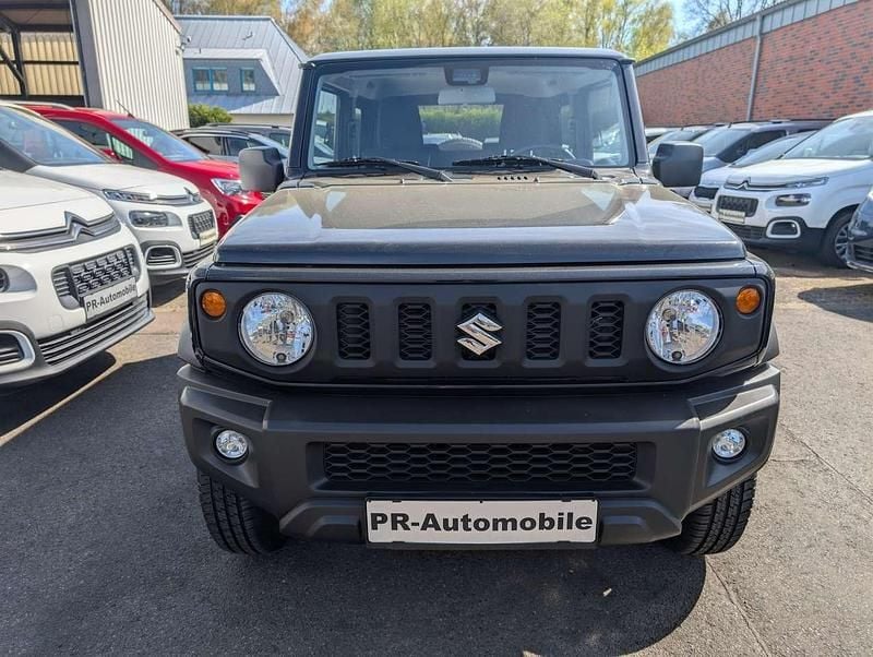Usado Suzuki Jimny 102 HP (75 kW) 2020 Preto SUV