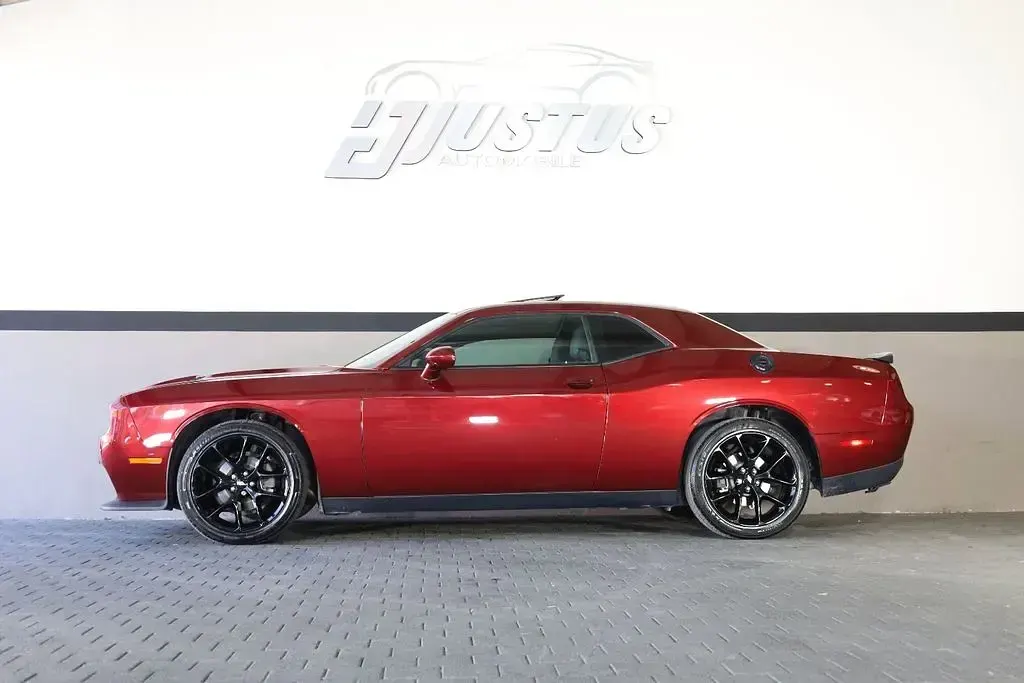 Gebraucht Dodge Challenger SXT 309 PS (227 kW) 2020 Rot Coupé