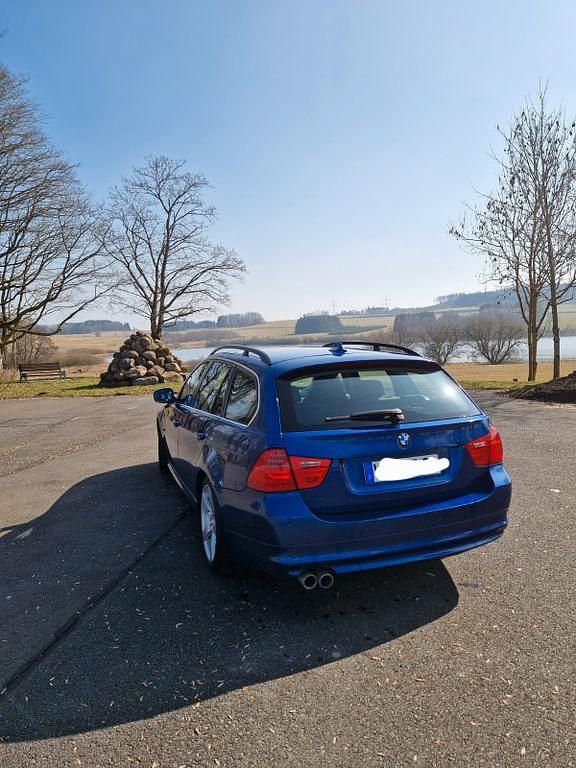 Gebraucht BMW 325 Performance 197 PS (144 kW) 2008 Blau Kombi