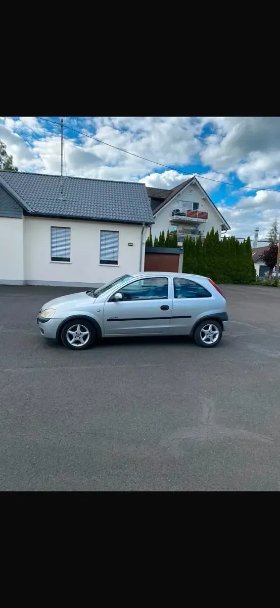 Gebraucht Opel Corsa 58 PS (42 kW) 2001 Silber Kleinwagen