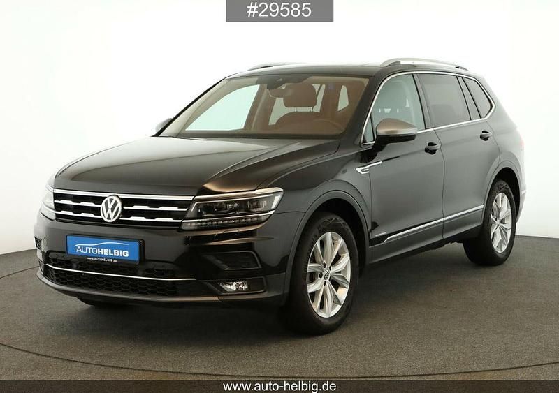 Deep black perleffekt Gebraucht 2021 VW Tiguan Allspace Highline SUV | 24.990 € (Superpreis) - Bild 1/4