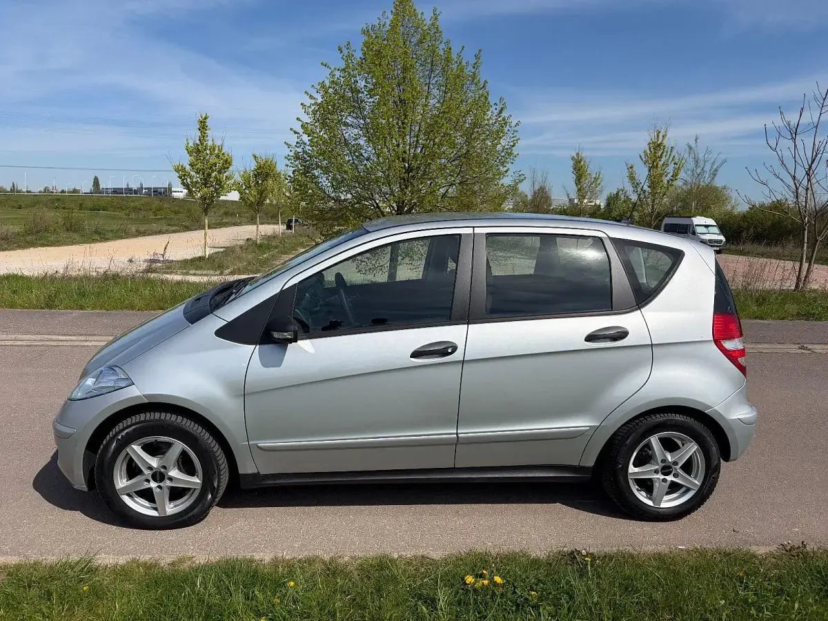 Gebraucht Mercedes A150 95 PS (69 kW) 2006 Silber Limousine