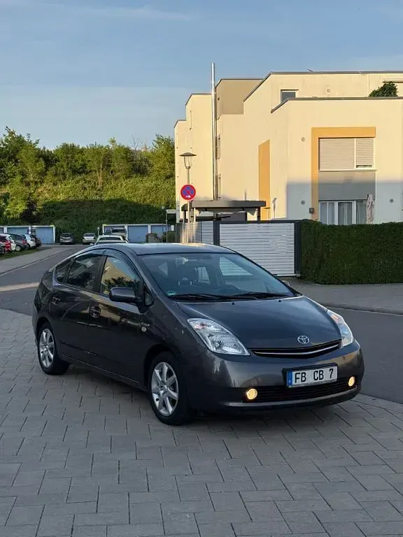 Używany Toyota Prius Sol 111 KM (81 kW) 2008 Szary Hatchback