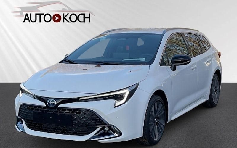 Neu Toyota Corolla 140 PS (102 kW) 2025 Weiß Kombi