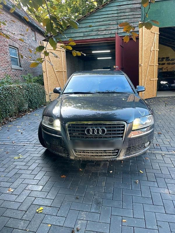 Schwarz Gebraucht 2004 Audi A8L W12 Limousine | 10.890 € - Bild 1/4