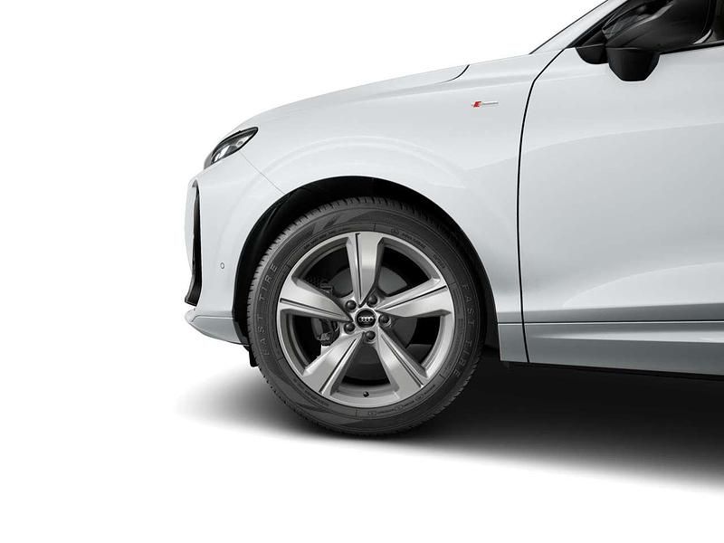 Neu Audi Q3 150 PS (110 kW) 2026 Gletscherweiß metallic SUV