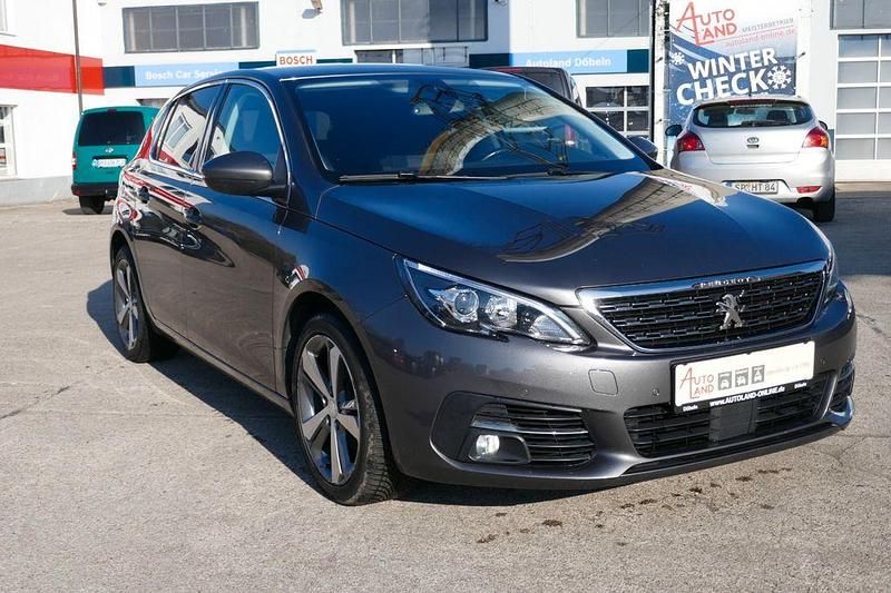 Gebraucht Peugeot 308 Allure 131 PS (96 kW) 2019 Grau Limousine