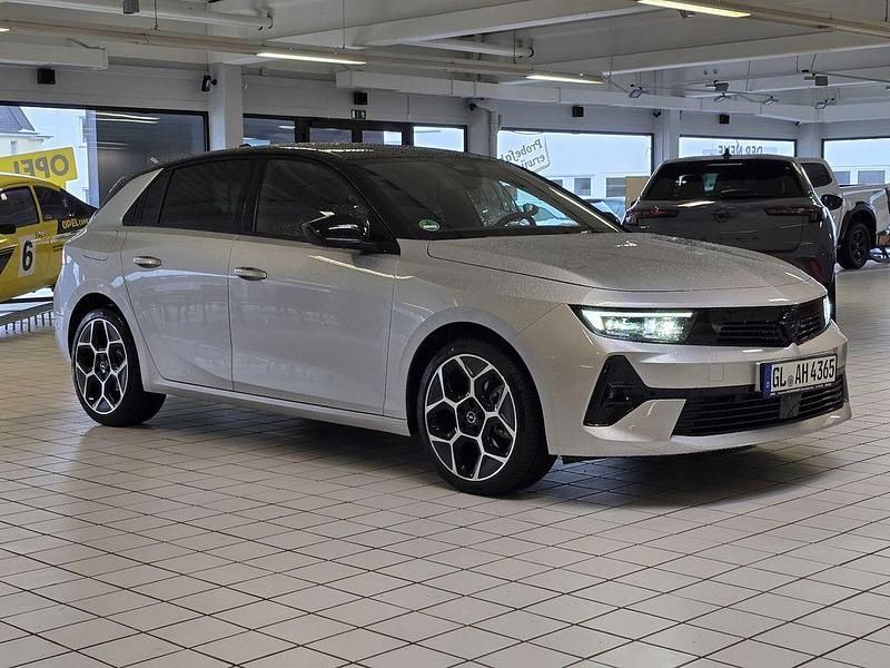 Gebraucht Opel Astra 145 PS (106 kW) 2026 Silber Limousine