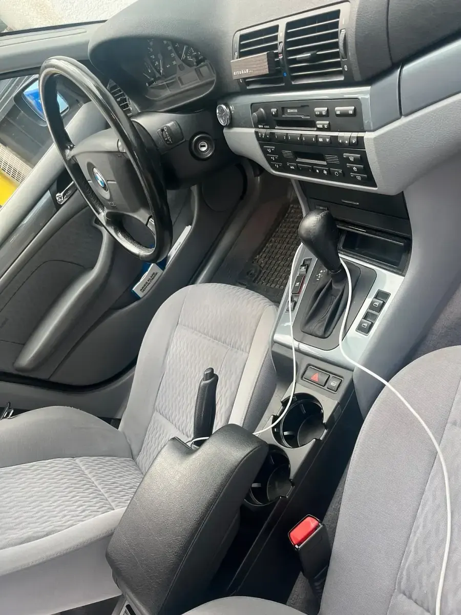Second-hand BMW 320 150 CP (110 kW) 1998 Andere farben Berlinǎ