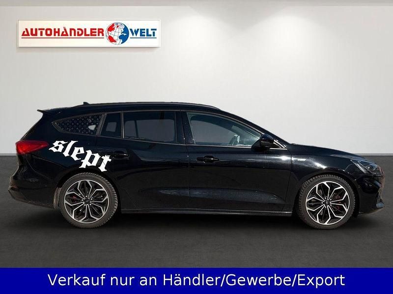 Gebraucht Ford Focus ST-Line 150 PS (110 kW) 2019 Schwarz Kombi