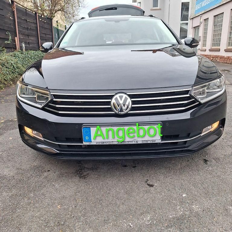 Schwarz Gebraucht 2018 VW Passat Comfortline Kombi | 13.500 € (Fairer Preis) - Bild 1/4