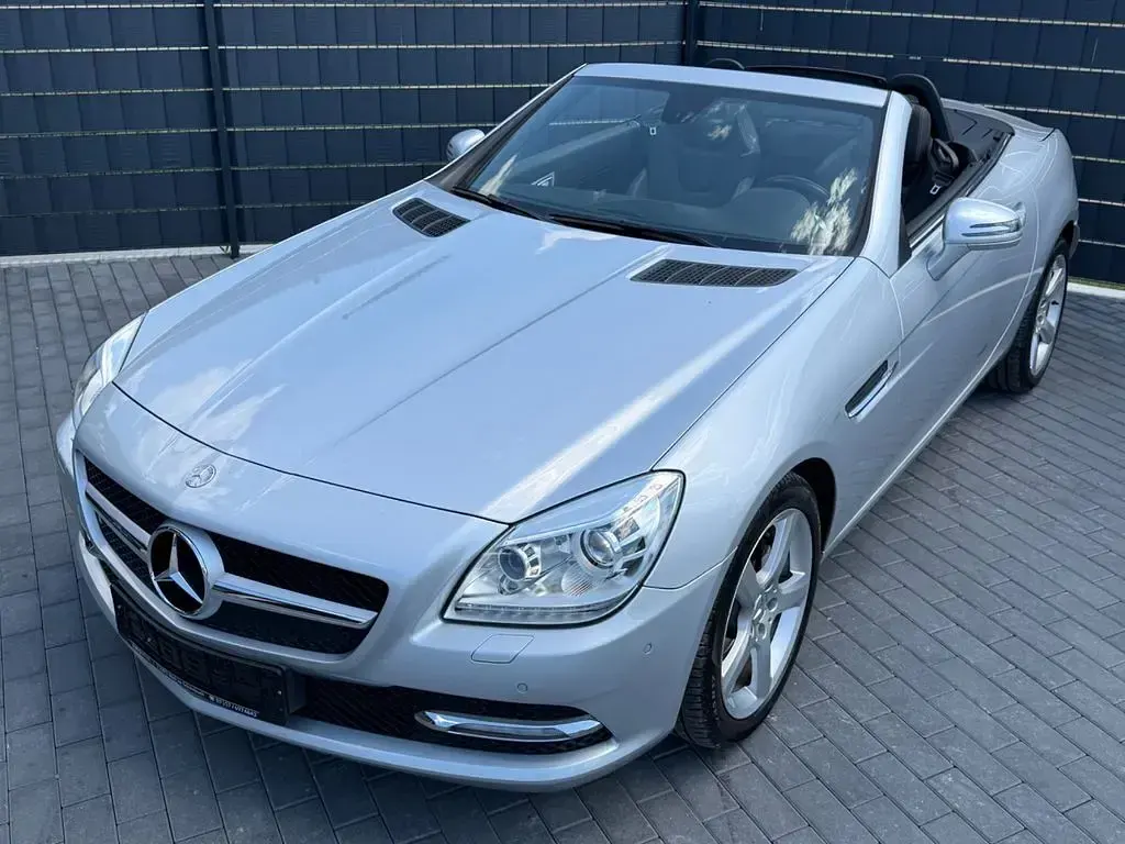 Gebraucht Mercedes SLK200 184 PS (135 kW) 2011 Silber Cabrio