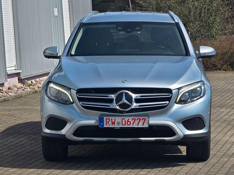 Gebraucht Mercedes GLC220 170 PS (125 kW) 2016 Silber SUV