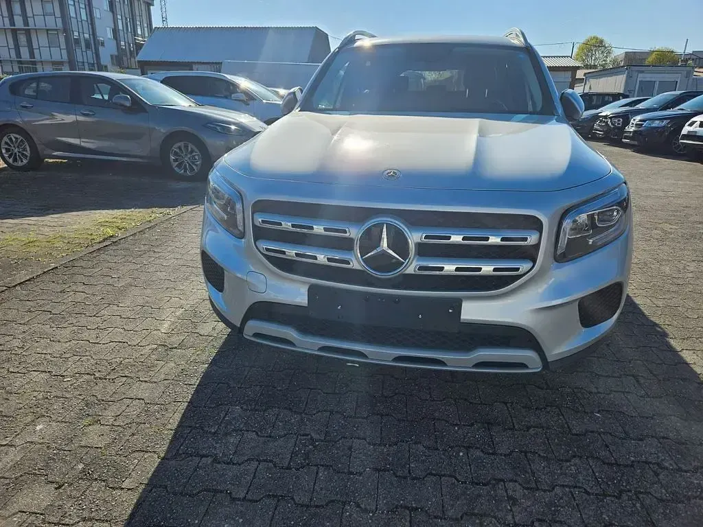 Gebraucht Mercedes GLB200 150 PS (110 kW) 2022 Silber SUV