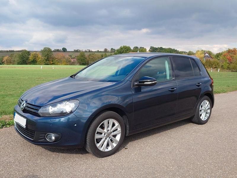 Gebraucht VW Golf VI Trendline 105 PS (77 kW) 2011 Blau Kleinwagen