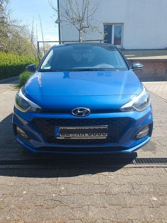 Gebraucht Hyundai i20 Active 101 PS (74 kW) 2020 Blau Kleinwagen