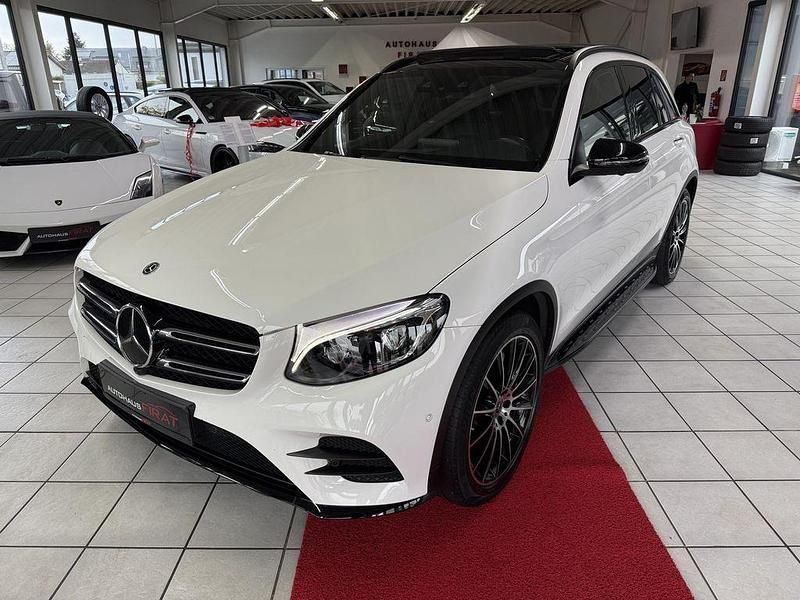 Weiß Gebraucht 2019 Mercedes GLC350 AMG line SUV | 33.849 € (Fairer Preis) - Bild 1/4