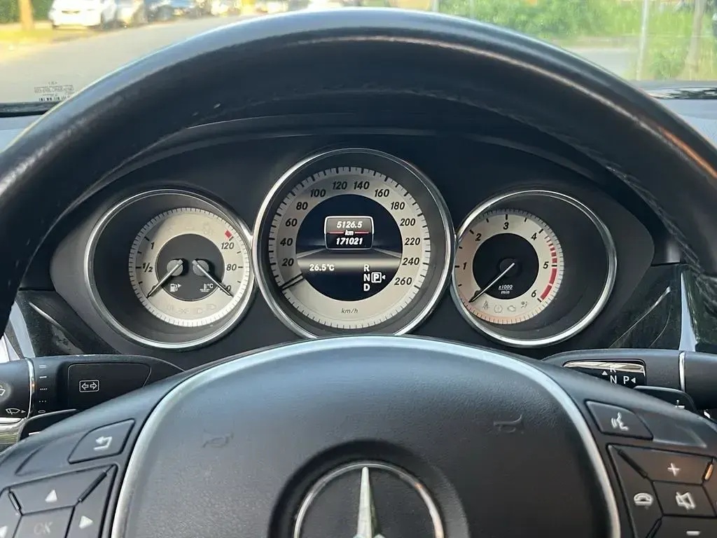 Gebraucht Mercedes CLS350 265 PS (194 kW) 2013 Schwarz Limousine