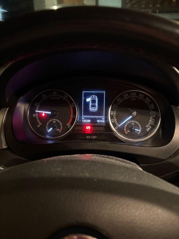Grau Gebraucht 2019 Skoda Rapid Active Limousine | 8.600 € (Fairer Preis) - Bild 1/4