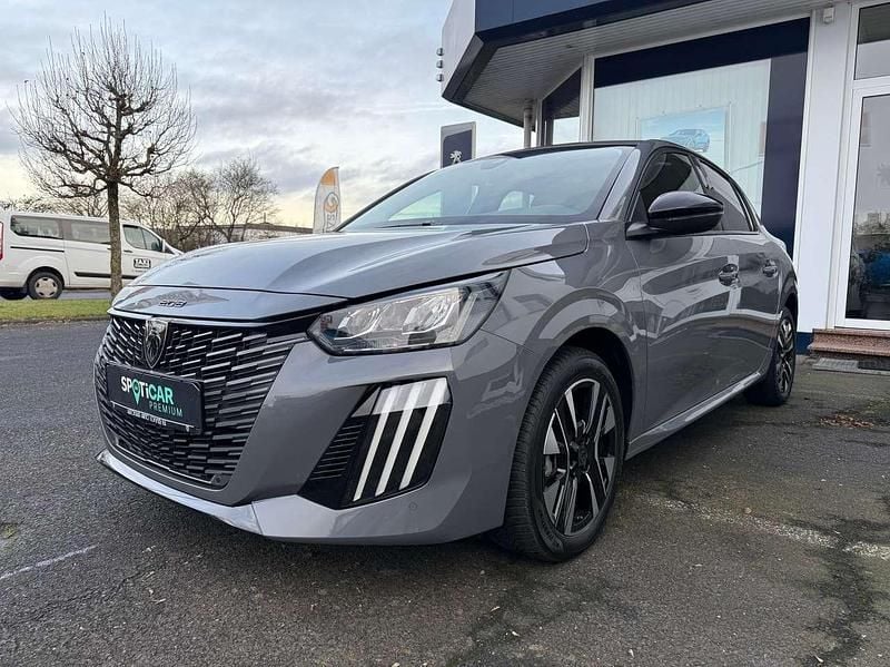 Selenium grau Gebraucht 2024 Peugeot 208 Allure Kleinwagen | 20.490 € (Fairer Preis) - Bild 1/4