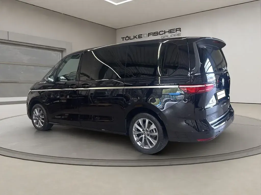 Second-hand VW Multivan Style 245 CP (180 kW) 2025 Monovolum