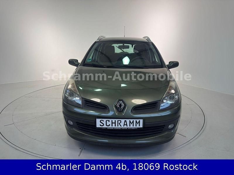 Gebraucht Renault Clio II Expression 75 PS (55 kW) 2009 Grün Kleinwagen
