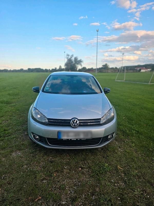 Silber Gebraucht 2011 VW Golf VI Style Kleinwagen | 4.600 € (Fairer Preis) - Bild 1/4