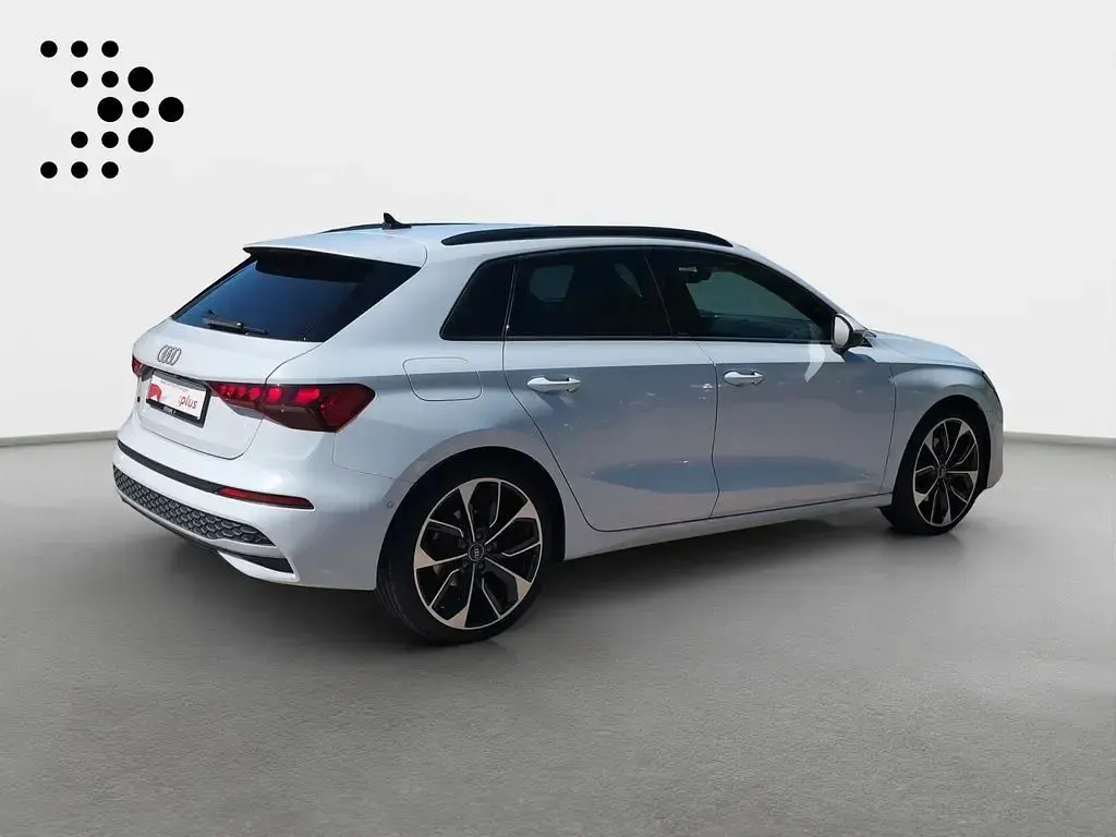 Używany Audi A3 Advanced 150 KM (110 kW) 2025 Biały Sedan/Limuzyna